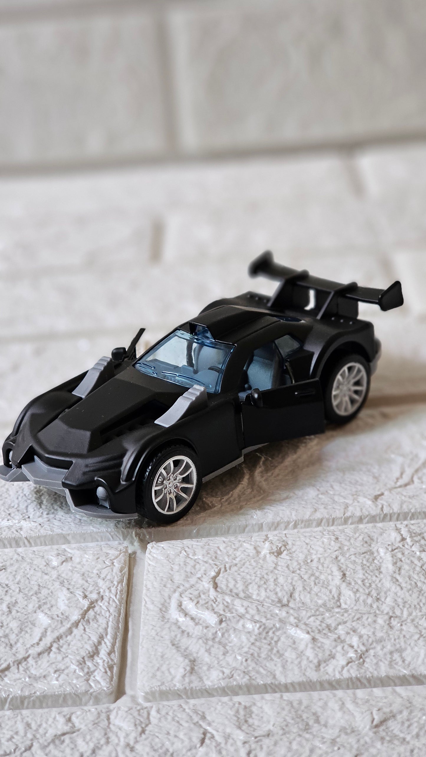 Pull Back Die-Cast Cars – Batmobile